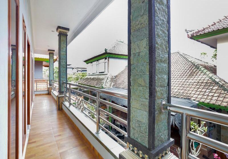 فندق Ceria Guesthouse Seminyak By Oyo Rooms