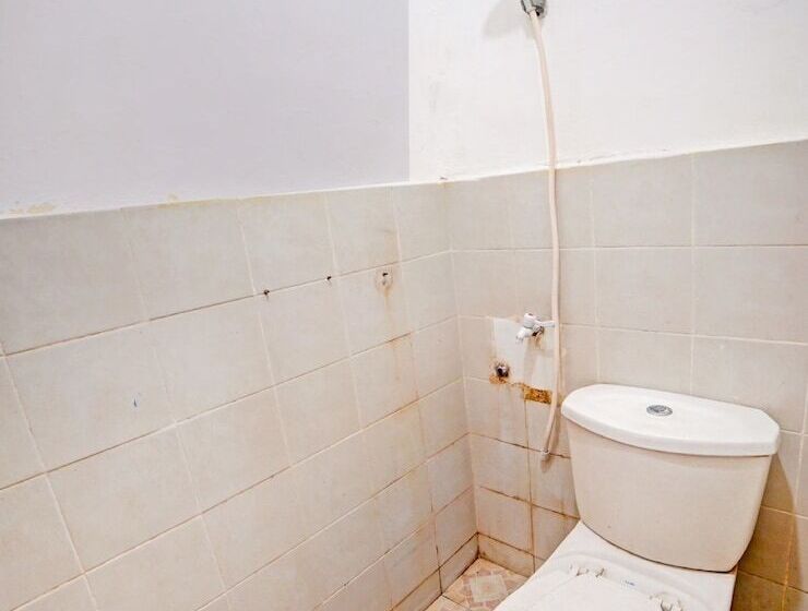 ホテル Darussalam Inn By Oyo Room