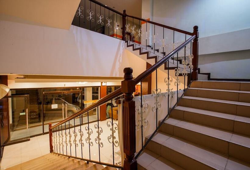 Hotel Edmundo By Oyo Rooms