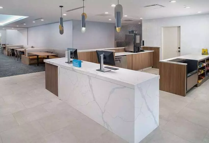 هتل Homewood Suites By Hilton Ann Arbor