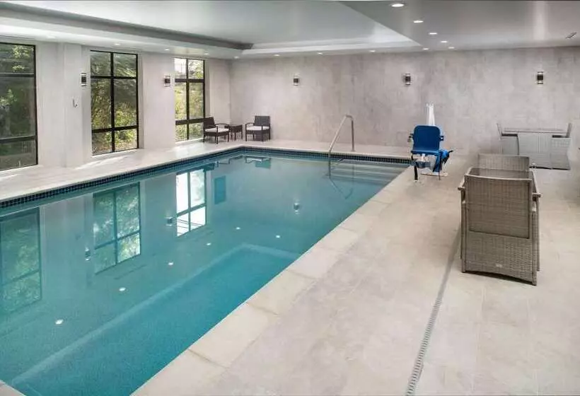 هتل Homewood Suites By Hilton Ann Arbor