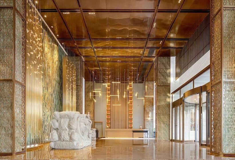 فندق Hualuxe Qingdao Licang