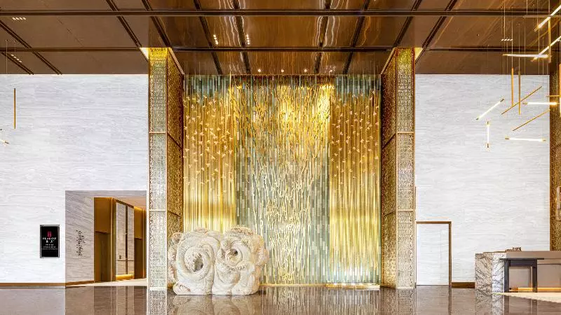 ホテル Hualuxe Qingdao Licang