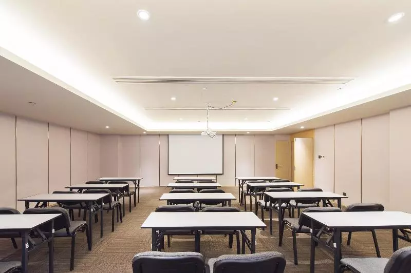 Ji Hotel Lanzhou Zhongchuan Airport