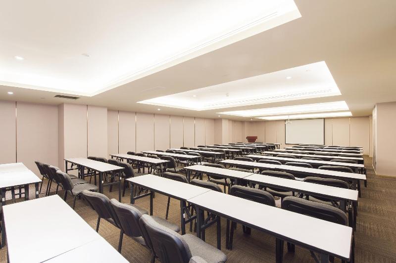 Ji Hotel Lanzhou Zhongchuan Airport