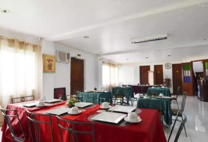 Hotelli New Orleans  Tagaytay