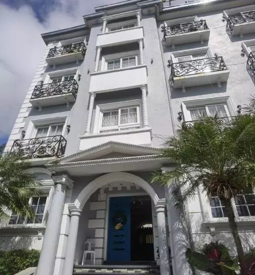 Hotelli New Orleans  Tagaytay