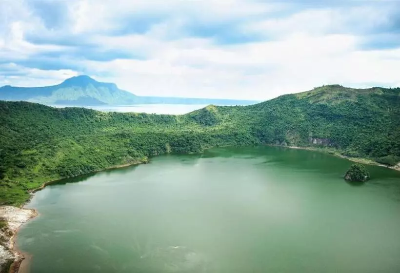 Hotelli New Orleans  Tagaytay