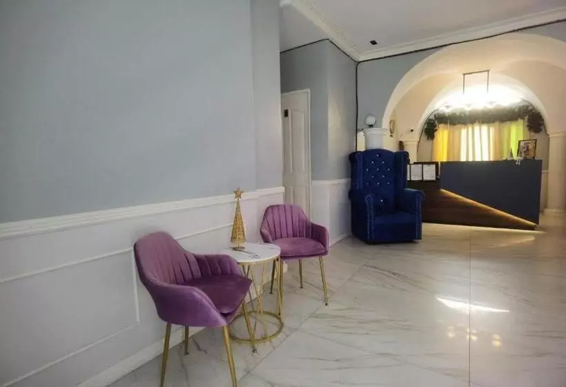 Hotelli New Orleans  Tagaytay