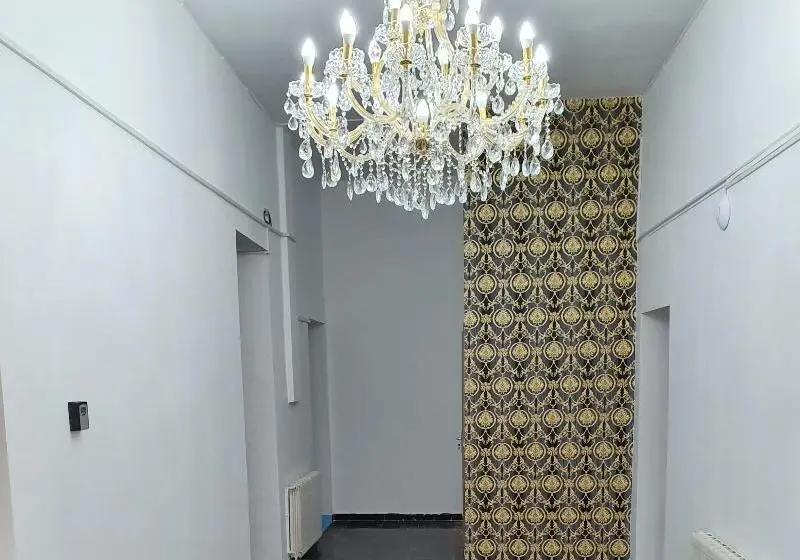 هتل Piata Uniri Cozy Inn