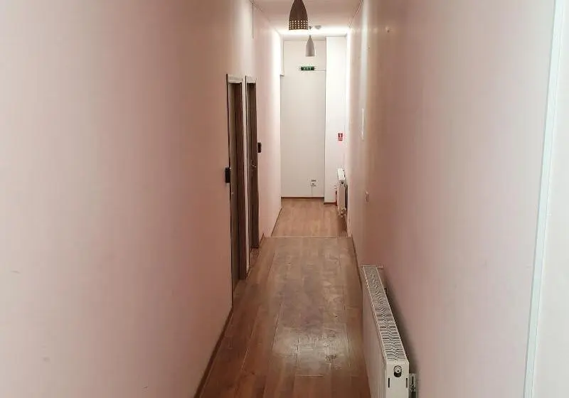 هتل Piata Uniri Cozy Inn