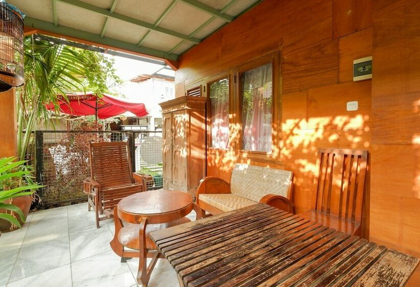 Отель Tan Jokteng Guest House Oyo Rooms