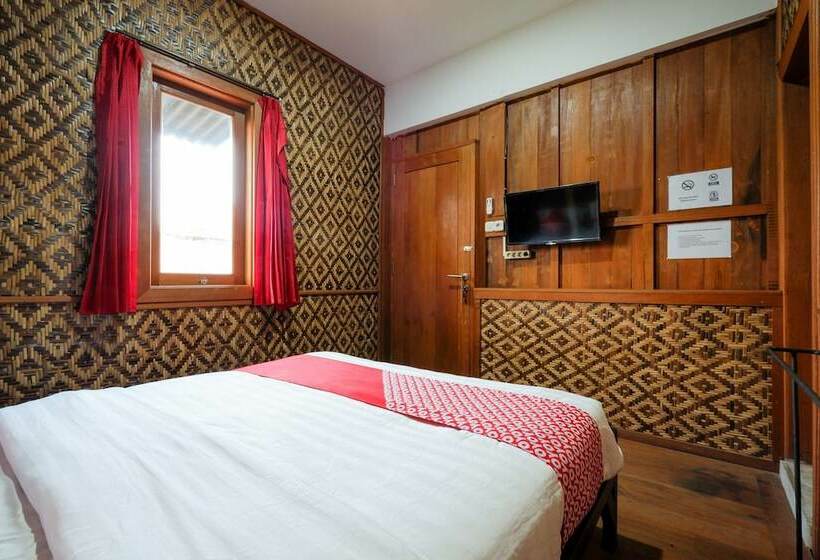 Отель Tan Jokteng Guest House Oyo Rooms