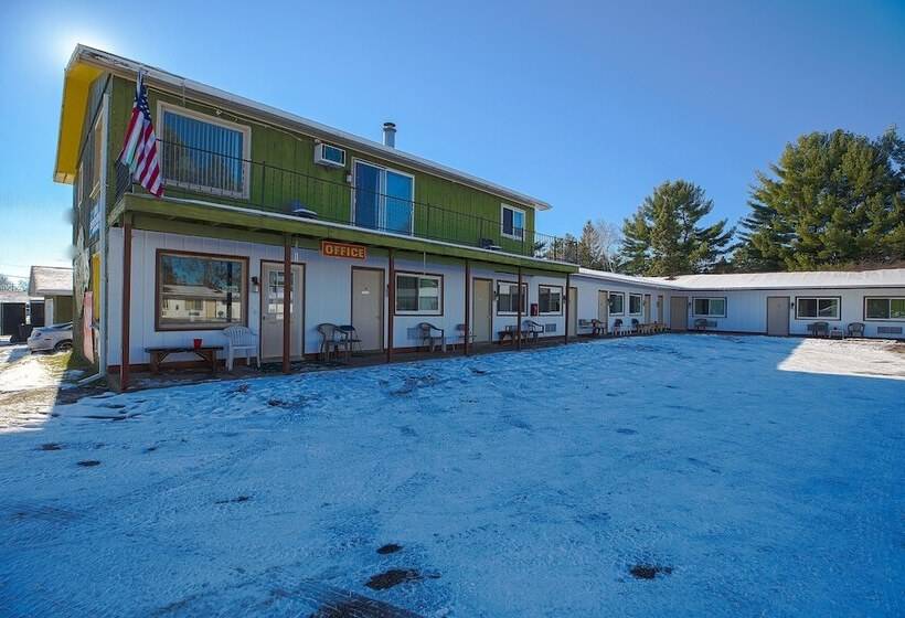 Love Hotels Tomahawk At Lake Mohawksin