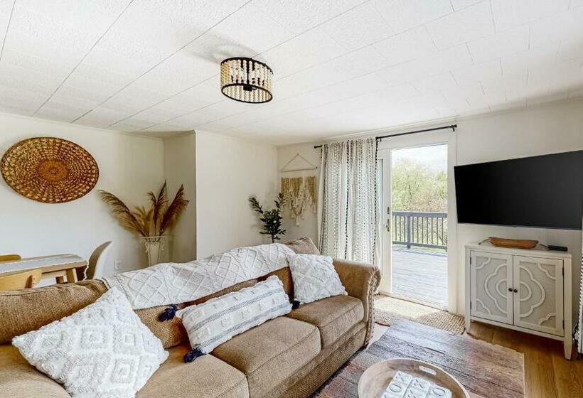 Pleasant Pond Unit B