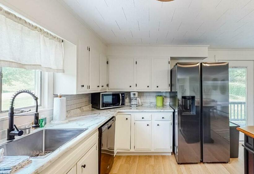 Pleasant Pond Unit B