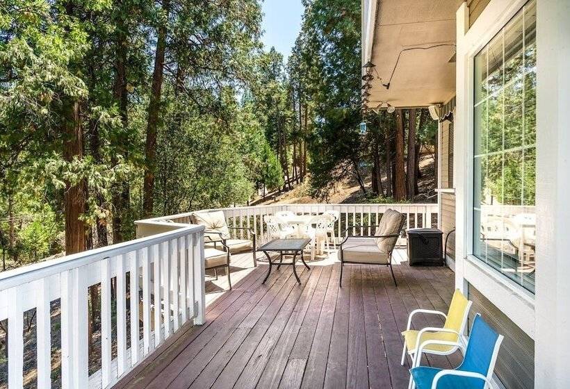 Ridgecrest Rendezvous Home With Deck