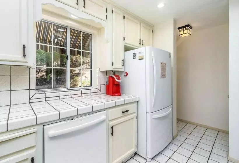 Ridgecrest Rendezvous Home With Deck