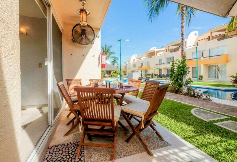 Hostpal Villa Colorida