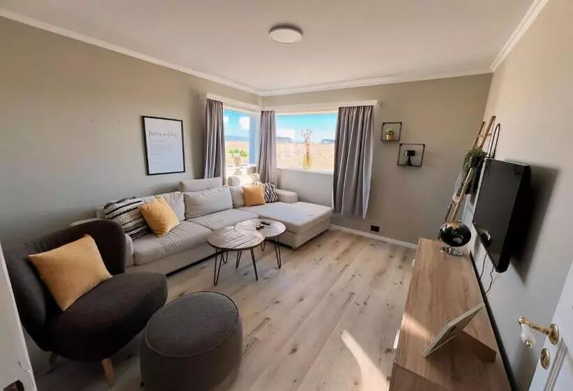 هتل Garður Apartments