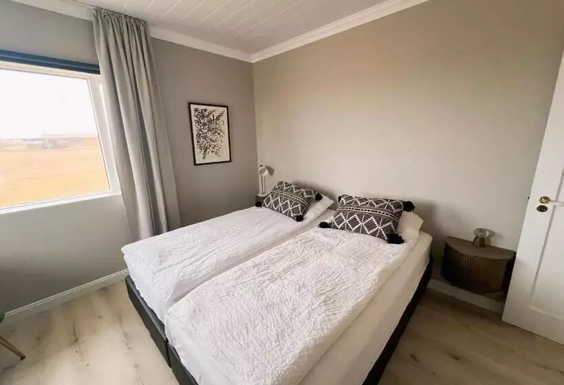 هتل Garður Apartments