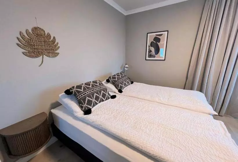 هتل Garður Apartments