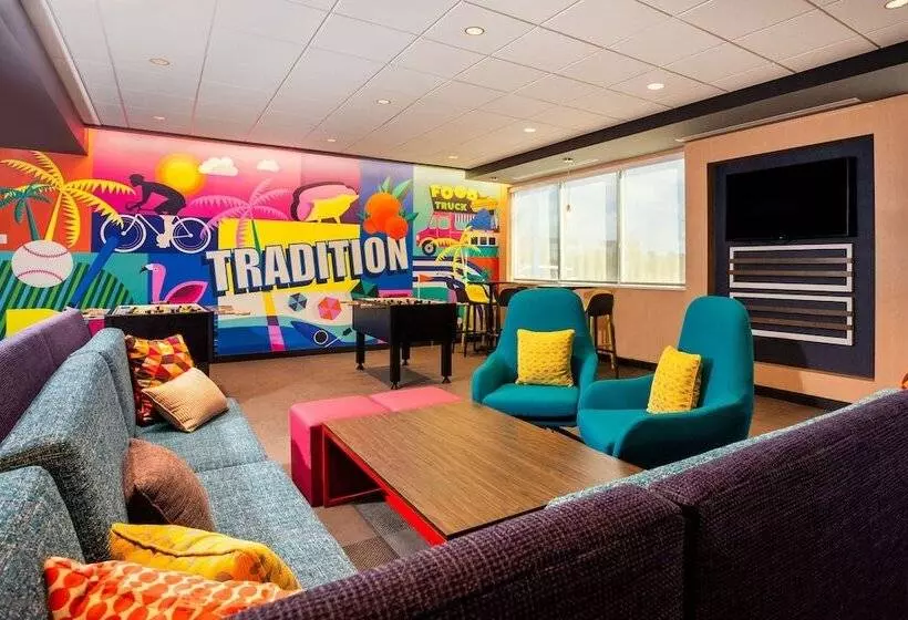 هتل Tru By Hilton Port St. Lucie Tradition