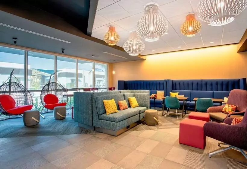 هتل Tru By Hilton Port St. Lucie Tradition