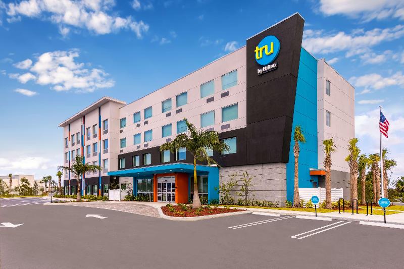 Отель Tru By Hilton Port St. Lucie Tradition