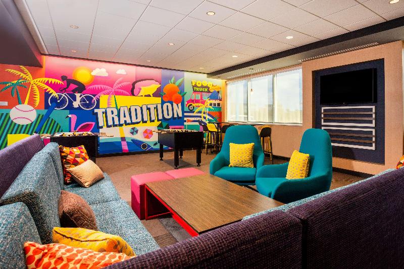 Отель Tru By Hilton Port St. Lucie Tradition