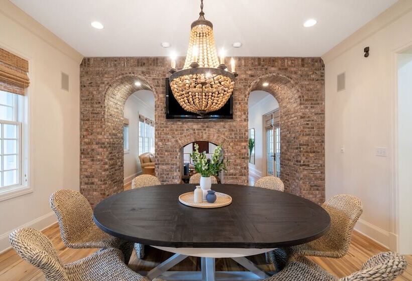 Parker By Avantstay Radiant Home W Stunning Design Close To Beach