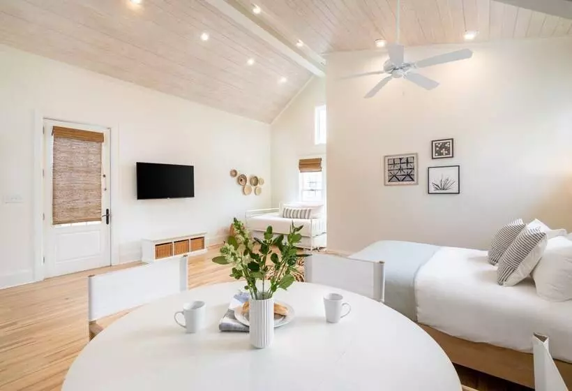 Parker By Avantstay Radiant Home W Stunning Design Close To Beach