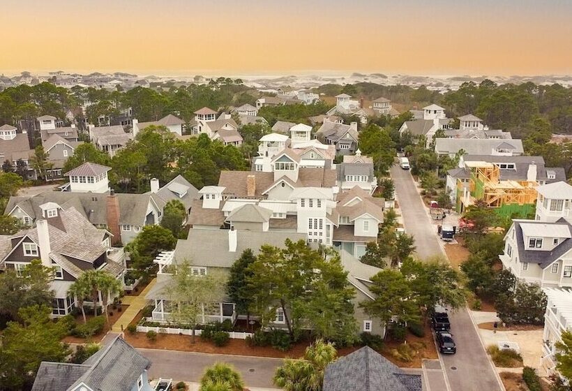 Parker By Avantstay Radiant Home W Stunning Design Close To Beach