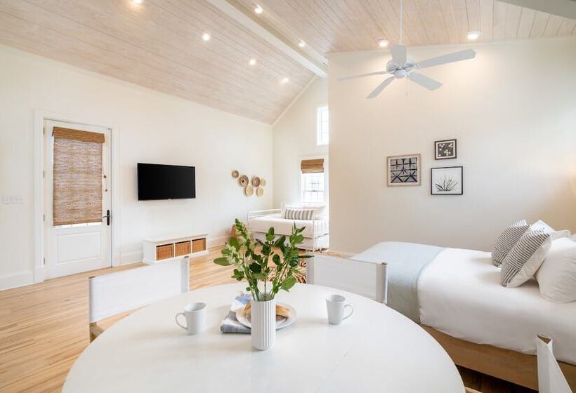 Parker By Avantstay Radiant Home W Stunning Design Close To Beach