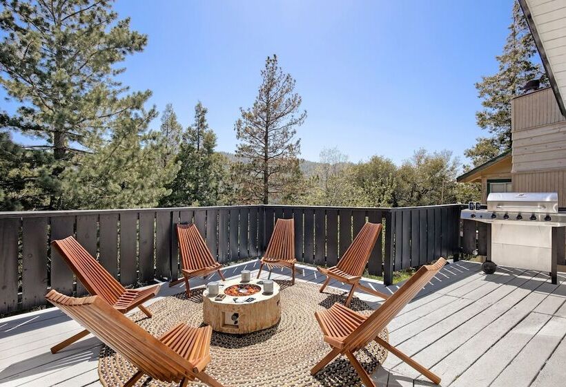 The Matterhorn Manor By Avantstay Harry Potter Inspired A Frame Home W Hot Tub Views