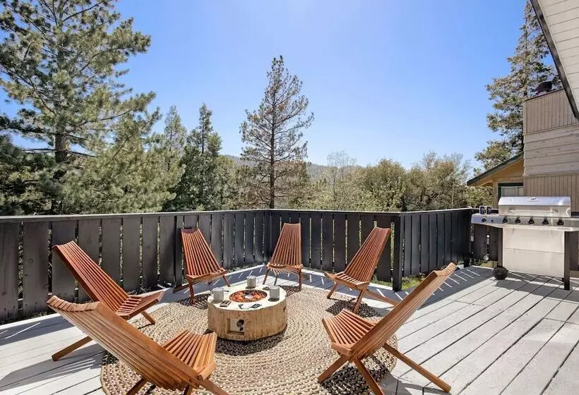 The Matterhorn Manor By Avantstay Harry Potter Inspired A Frame Home W Hot Tub Views