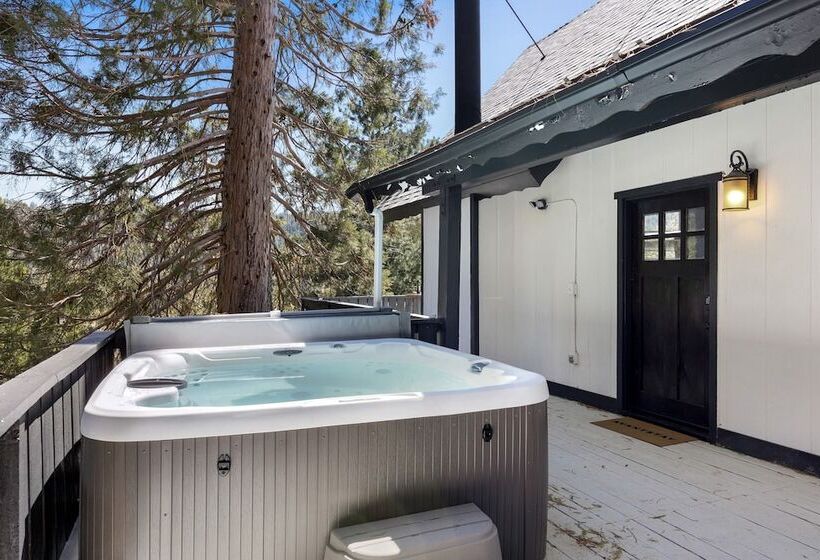 The Matterhorn Manor By Avantstay Harry Potter Inspired A Frame Home W Hot Tub Views