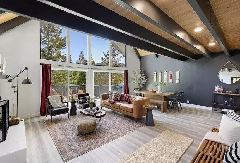 The Matterhorn Manor By Avantstay Harry Potter Inspired A Frame Home W Hot Tub Views