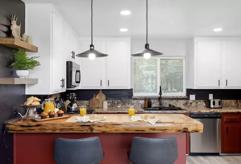 The Matterhorn Manor By Avantstay Harry Potter Inspired A Frame Home W Hot Tub Views