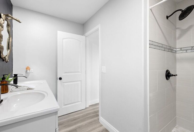 The Matterhorn Manor By Avantstay Harry Potter Inspired A Frame Home W Hot Tub Views