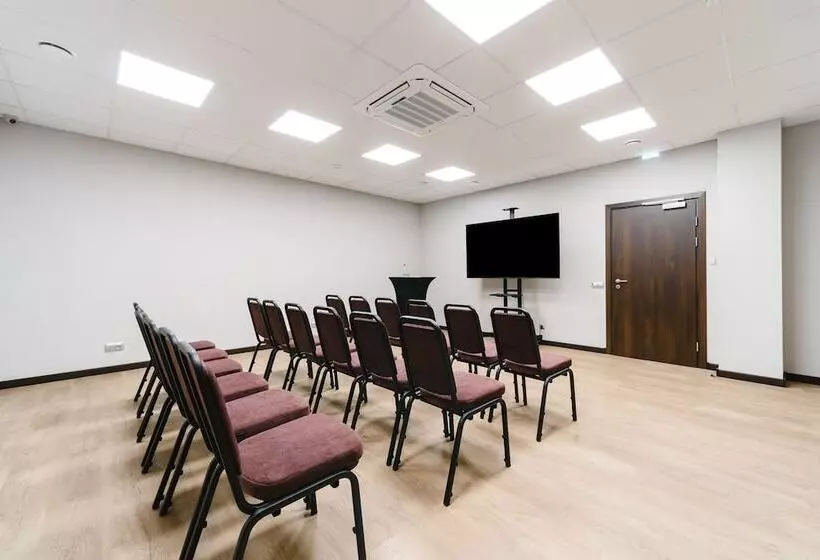 Welton Club Hotel & Apartments