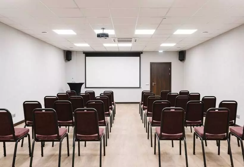 Welton Club Hotel & Apartments