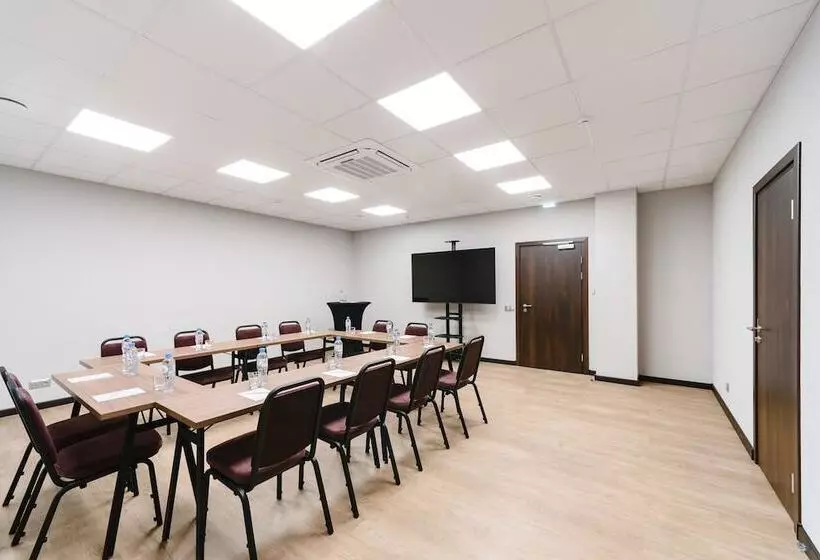 Welton Club Hotel & Apartments