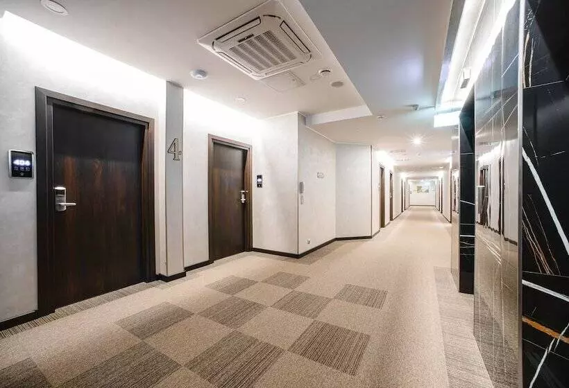 Welton Club Hotel & Apartments