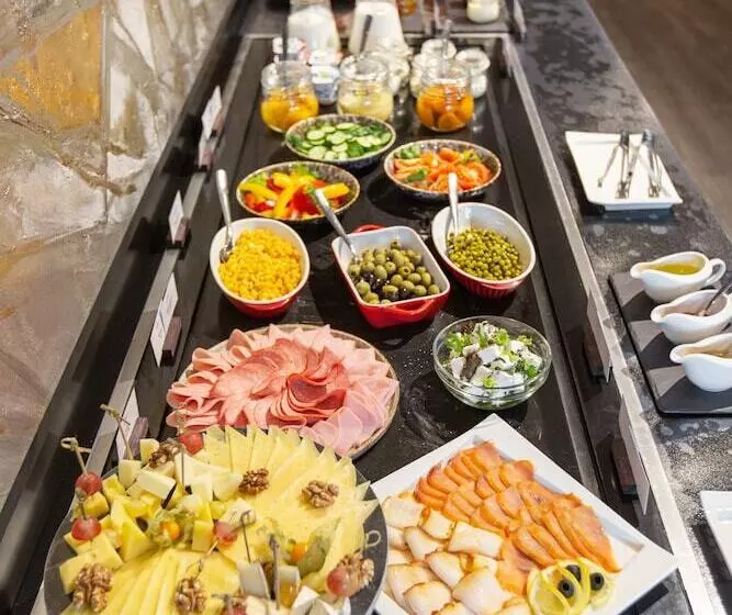 Welton Club Hotel & Apartments