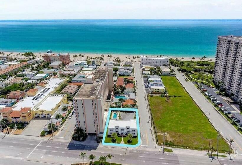 Free Parking, Bay View, Pool, Step To Beach