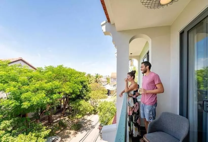 تختخواب و صبحانه Lacasa Old Town Villa