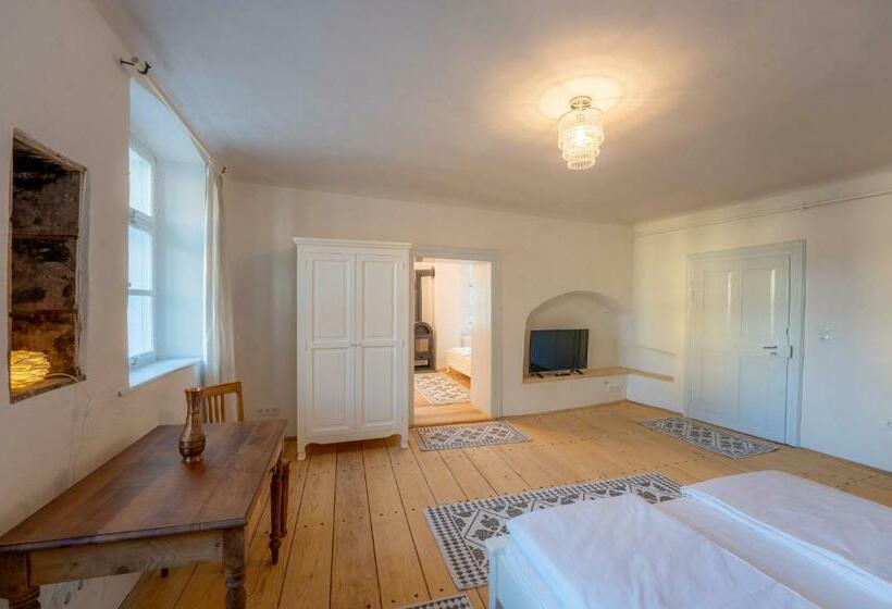 Casa Josef Bacon   La Strada