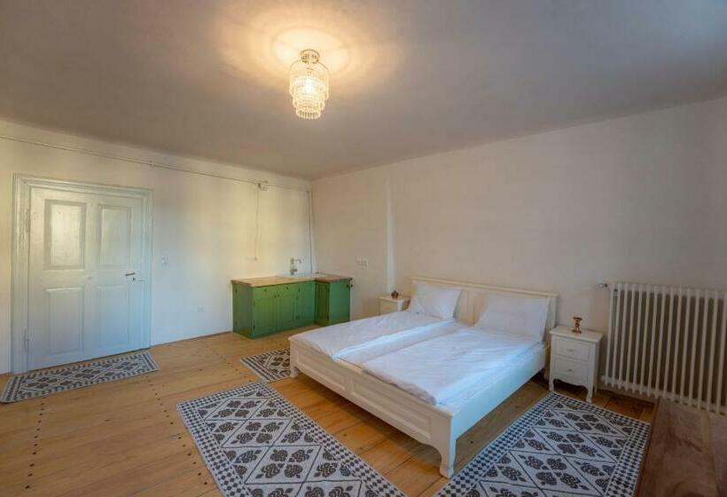 Casa Josef Bacon   La Strada