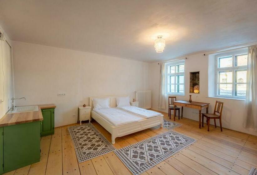 Casa Josef Bacon   La Strada